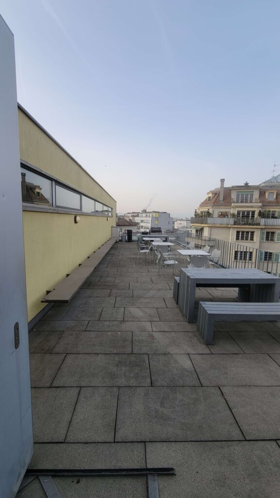 Terrasse sur le toit pour les résidents